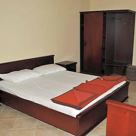 Galeb Hotel 3*